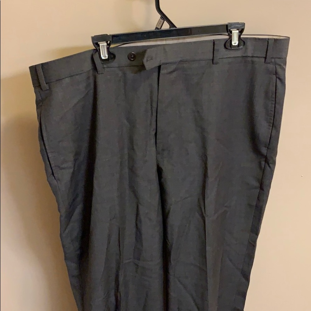 Men’s Lori paina dress pants dark grey